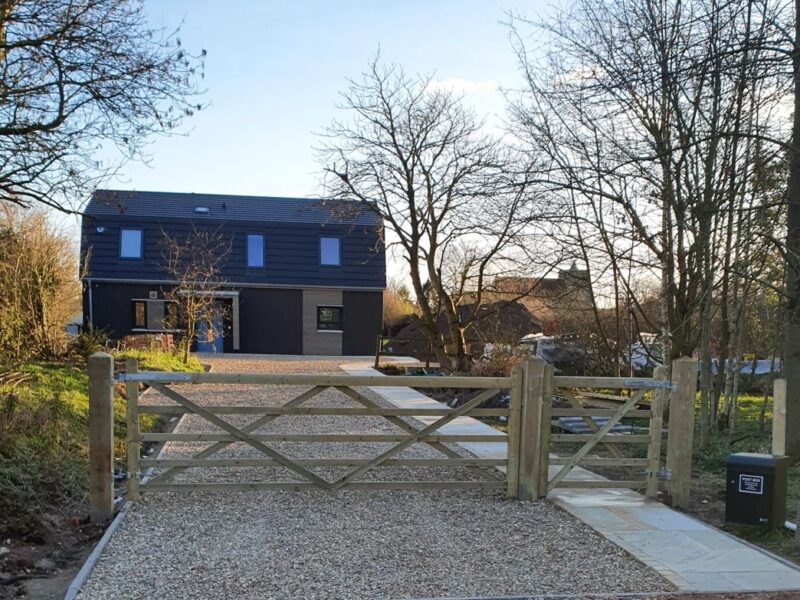 Cambridgeshire Landscapes & Design | Patios | Driveways | Fencing | Decking | Garden Rooms | Garden Design & Build | Security Fencing | Automated Gates | Resin Driveways