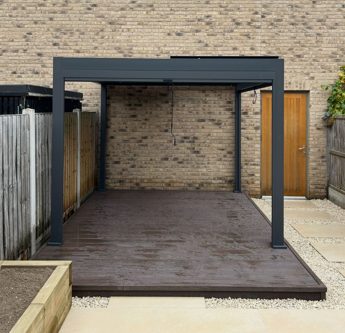 Cambridgeshire Landscapes & Design | Patios | Driveways | Fencing | Decking | Garden Rooms | Garden Design & Build | Security Fencing | Automated Gates | Resin Driveways
