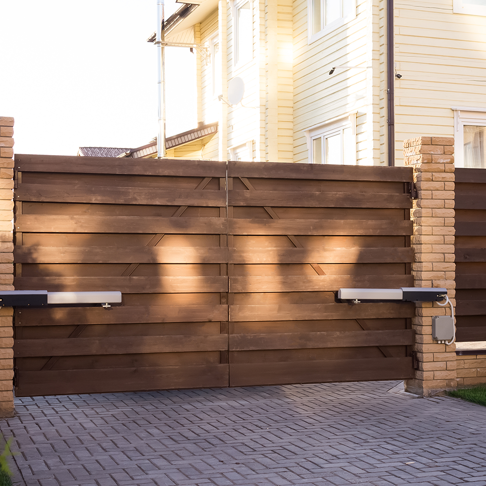 Cambridgeshire Landscapes & Design | Patios | Driveways | Fencing | Decking | Garden Rooms | Garden Design & Build | Security Fencing | Automated Gates | Resin Driveways