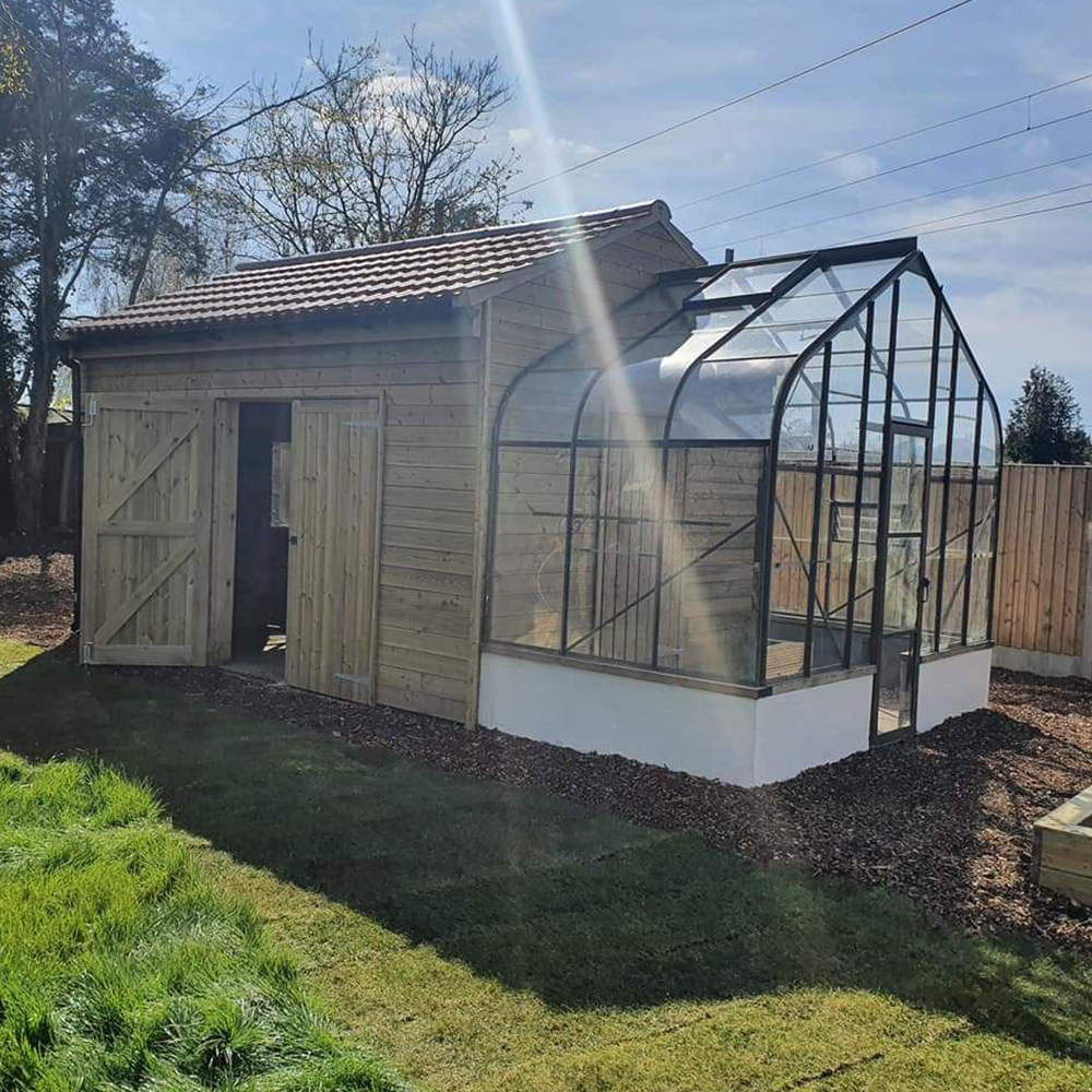 Cambridgeshire Landscapes & Design | Patios | Driveways | Fencing | Decking | Garden Rooms | Garden Design & Build | Security Fencing | Automated Gates | Resin Driveways